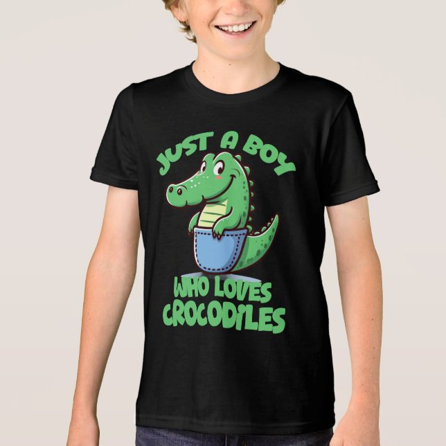 Just A Boy Who Loves Crocodiles T Shirt (Framsida)