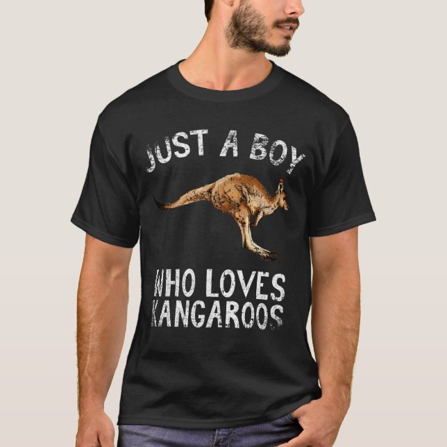 Just A Boy Who Loves Kangaroos  T Shirt (Framsida)