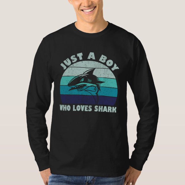 Just A Boy Who Loves Sharks Love Ocean Shark T Shirt (Framsida)