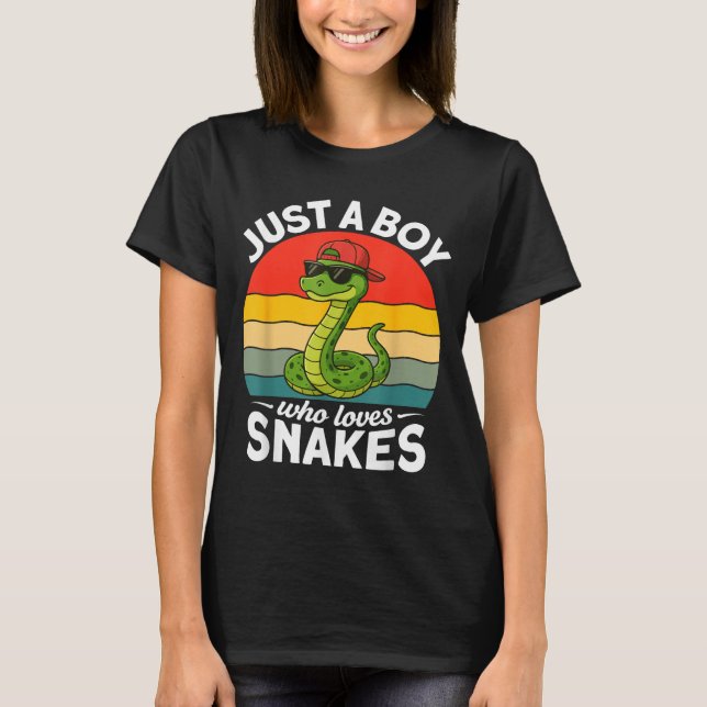 Just A Boy Who Loves Snakes Funny Snake Reptile Ki T Shirt (Framsida)