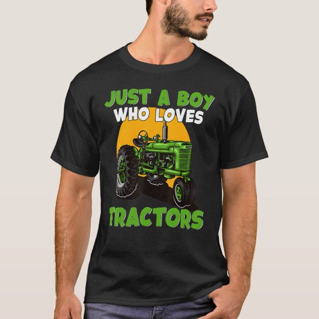 Just A Boy Who Loves Tractors Farm Life T Shirt (Framsida)