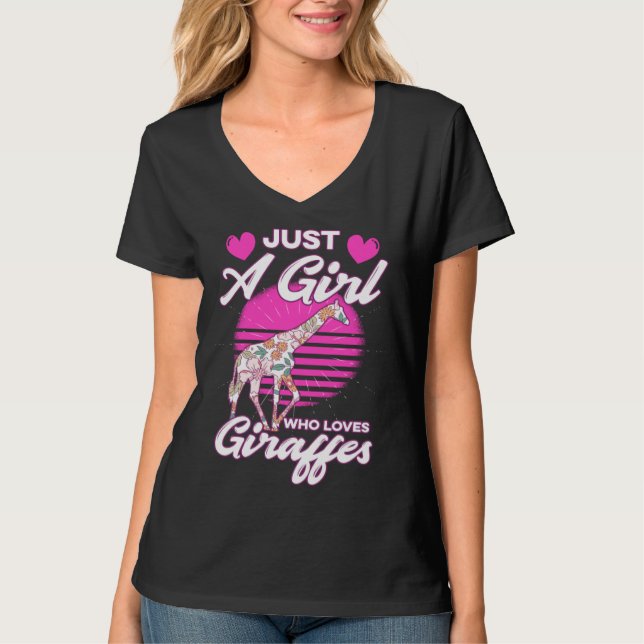 Just A Girl Who Loves Giraffes T Shirt (Framsida)