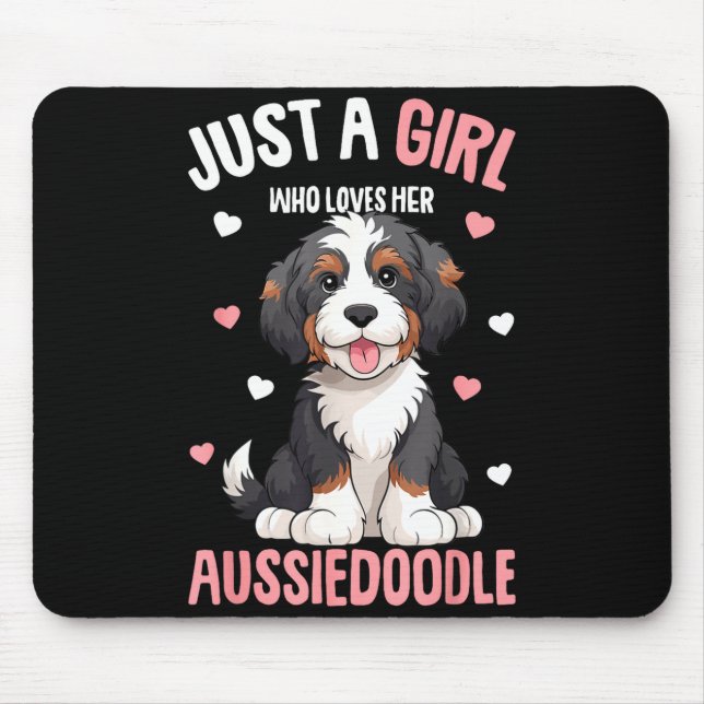 Just A Girl Who Loves Her Aussiedoodle Aussie Dood Musmatta (Framsidan)