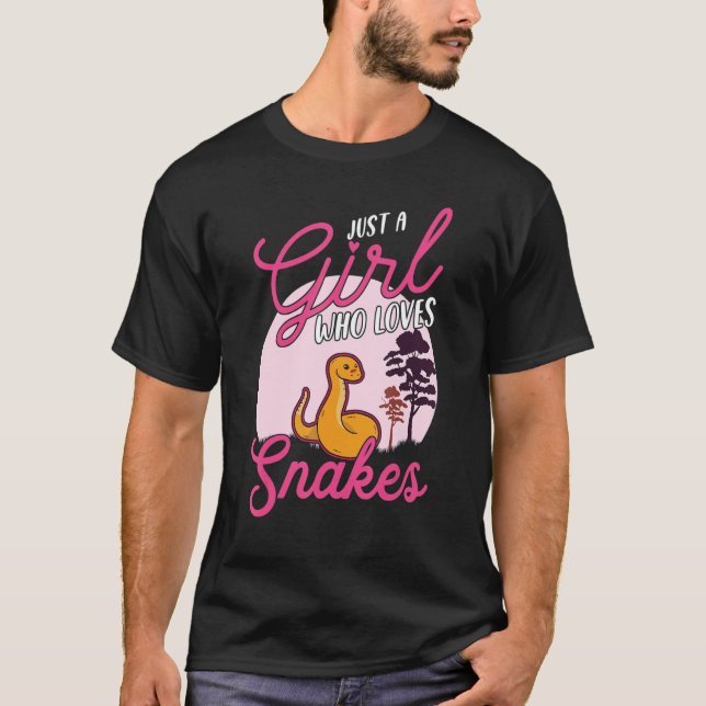 Just a girl who loves Snake Rattlesnake Snake T Shirt (Framsida)