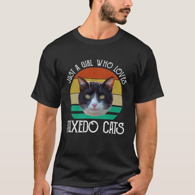 Just A Girl Who Loves Tuxedo Cats T Shirt (Framsida)