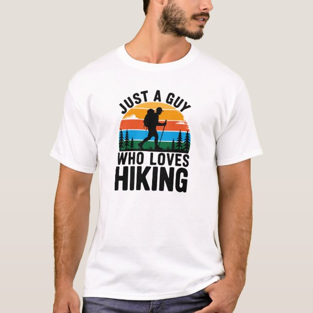 Just a Guy Who Loves Hiking Retro Sunset T-Shirt (Framsida)