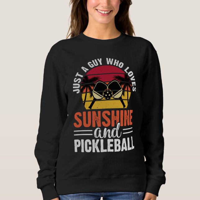 Just A Guy Who Loves Sunshine And Pickleball Retro T Shirt (Framsida)