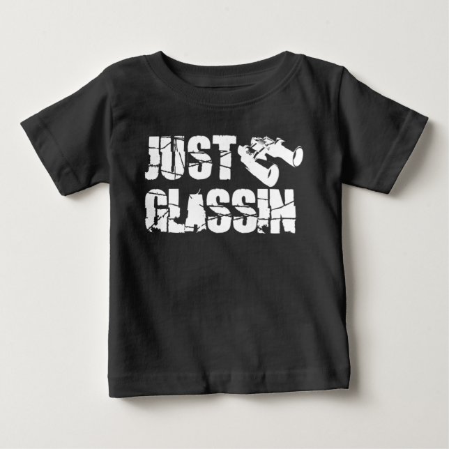 JUST GLASSIN T-SHIRT (Framsida)
