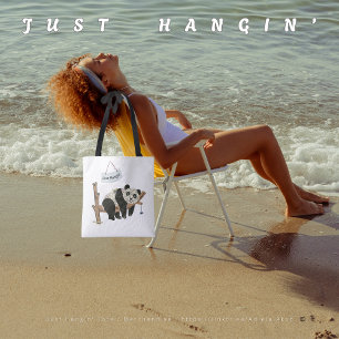 Just Hangin'Tote designad av Poet Adiela Akoo Tygkasse