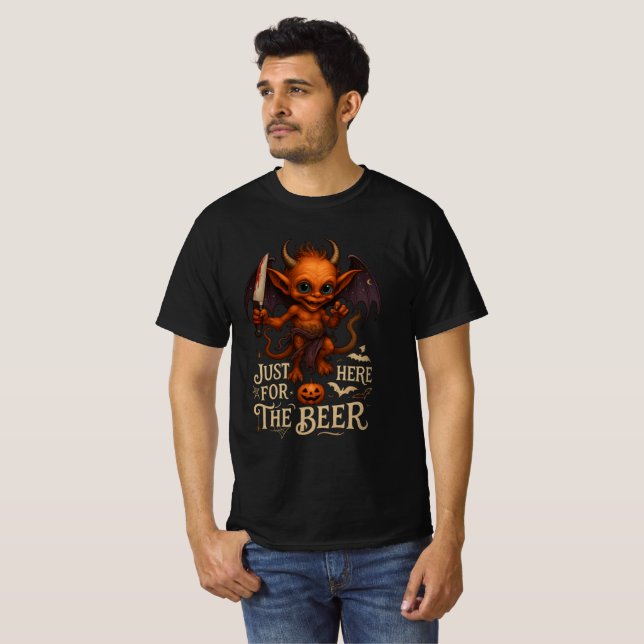 "Just Here for the Beer" Demon Art T Shirt (Hel framsida)