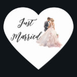 Just Married Sticker Hjärtformat Klistermärke<br><div class="desc">Just Married heart sticker shown with a bride and groom.
Customize this item or buy as shown.


Licensed image</div>