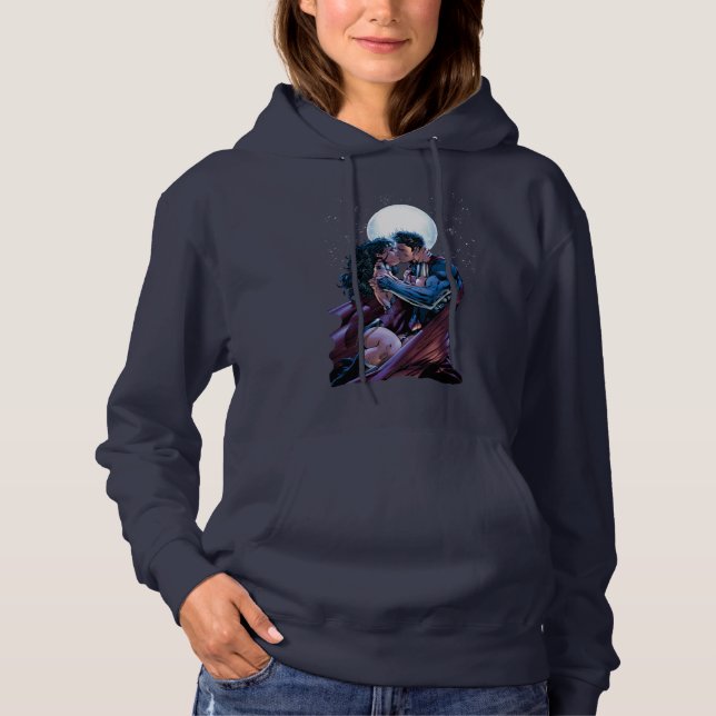 Justice League #12  Woman & Superman Kiss T-shirt (Framsida)