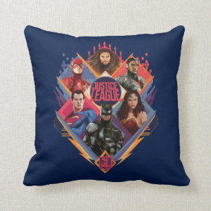 Justice League   Diamond Hatch Group Badge Kudde