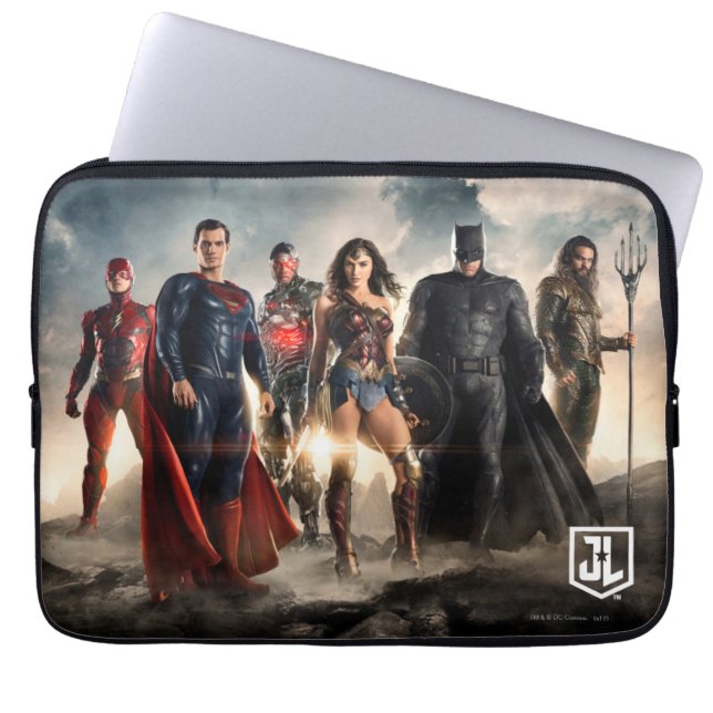 Justice League | Justice League on Battlefield Laptop Sleeve (Framsidan)