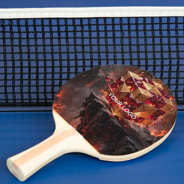Juwelbesatt kub på den vulkaniska avgrunden pingisracket (Insitu)