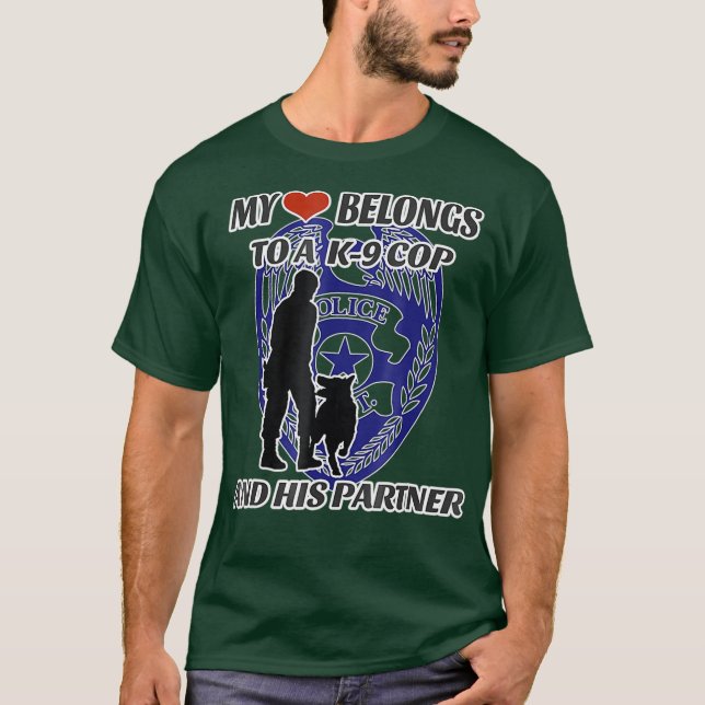 K9 Cop Proud Police Maka T Shirt (Framsida)
