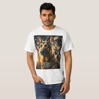 K9-enhet - alltid i tjänst | En hyllning till poli T Shirt