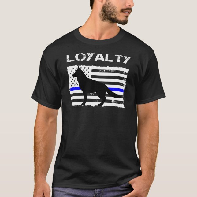 K9 Enhetspolisens Hund Loyalty K-9 Officer US Flag T Shirt (Framsida)