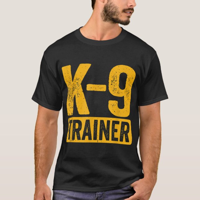 K9 Hund Handler för träning av polishandlare_1 T Shirt (Framsida)