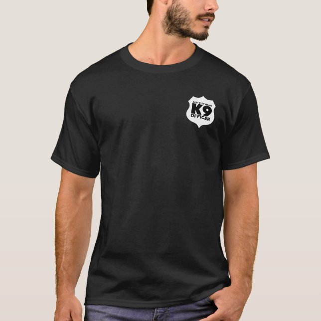 K9 kommenderar T-tröjavit på svart, TILLFOGAR T-shirt (Framsida)