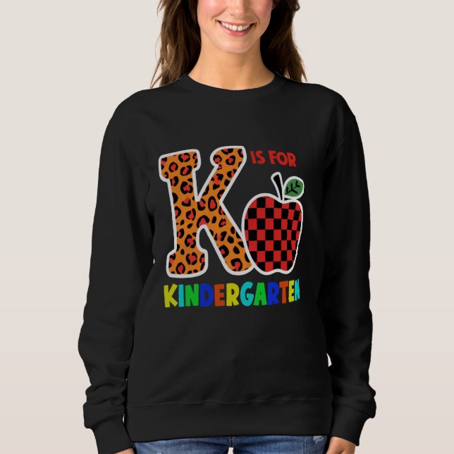 K är för Kindergarten-lärarens leopardäpple för T Shirt (Framsida)