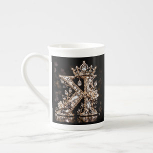 K Bokstav Beige Kristall Lyxdesign Benporslin Mugg