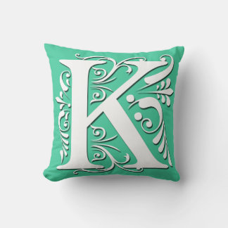 K Initialbokstavsmonogram - Kudd Kudde