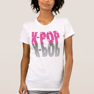 K-POP med punkter och skugga i rosa T Shirt