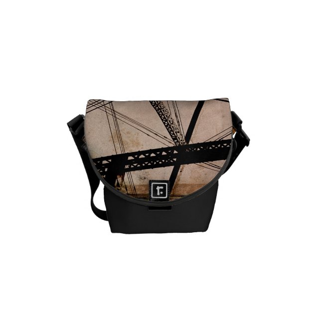 "kabeer" bocken överbryggar messenger bag (Framsidan)