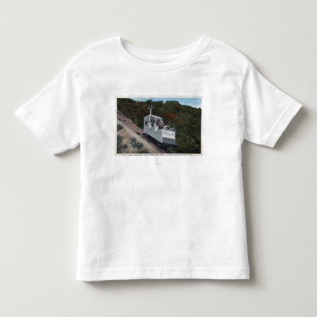 Kabelbilen på sluttning beskådar tee (Framsida)