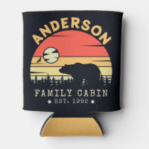 Kabinfamiljen Namn Retro Gräs Träd Bear Souvenir