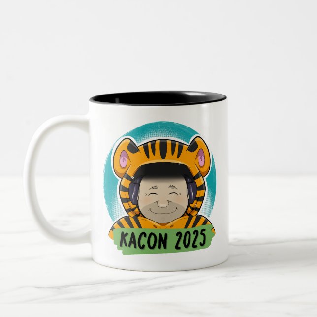KACON 2025 Officiell Shirt Två-Tonad Mugg (Vänster)