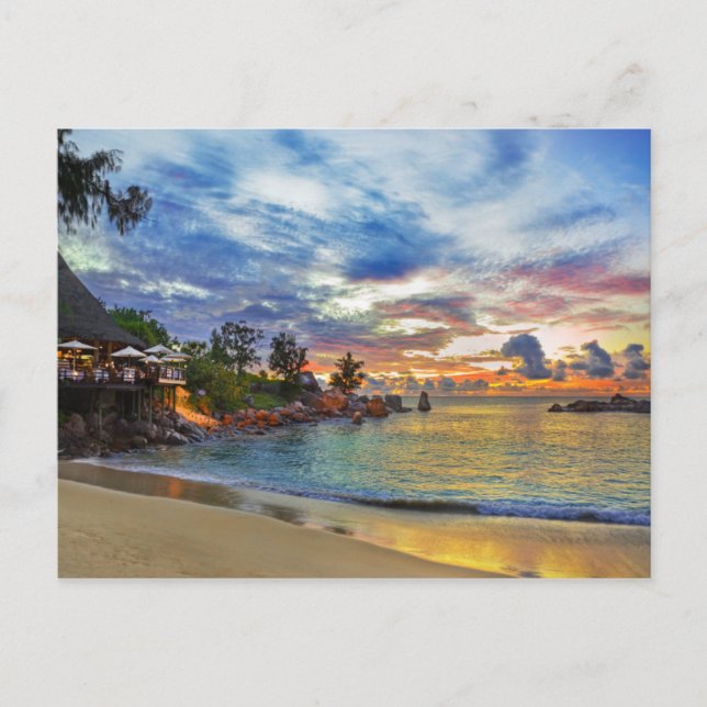Kafé on Tropical Beach at Sunset Vykort (Framsida)