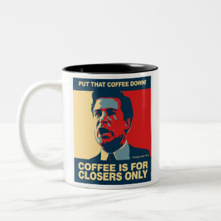 KAFFE ÄR ENDAST FÖR CLOSERS Två-Tonad MUGG