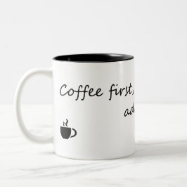 Kaffe första Adulting Second - Funny kaffeoffert Två-Tonad Mugg