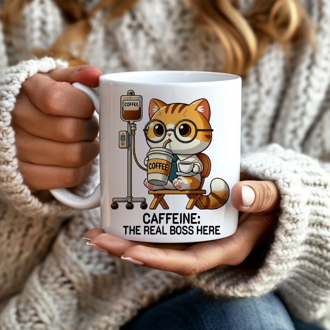 Kaffe IV Driv Kaffeine Real Chef Funny Kaffemugg (Funny Caffeine Drip "Caffeine: The Real Boss Here." mug. Great gift for co-workers and friends)