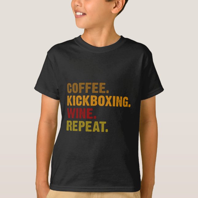 Kaffe Kickboxning Vin Upprepa  T Shirt (Framsida)