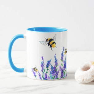 Kaffe kopp med blommor och bin