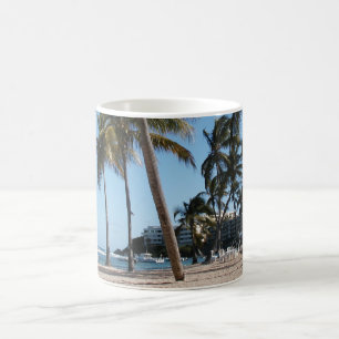 Kaffe med strandscen mugg
