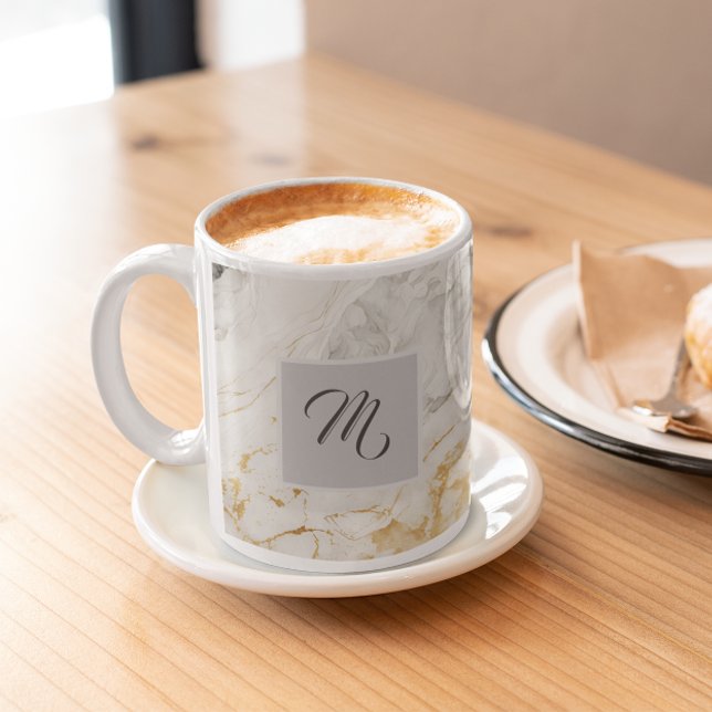 Kaffe med svartvitt och vitt marmor kaffemugg (Skapare uppladdad)