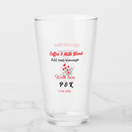 Kaffé & mjölkblandning kärleksparet kaffe röda hjä glaskopp