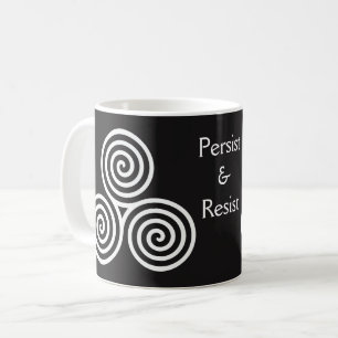 Kaffe Mugg i Spiral med keltisk tredubbel