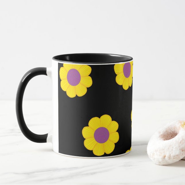 Kaffe Mugg med Gula blommor på svart bakgrund (Med munk)