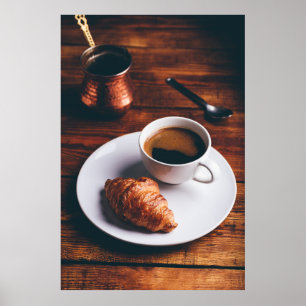 Kaffe och färsk kroissant poster