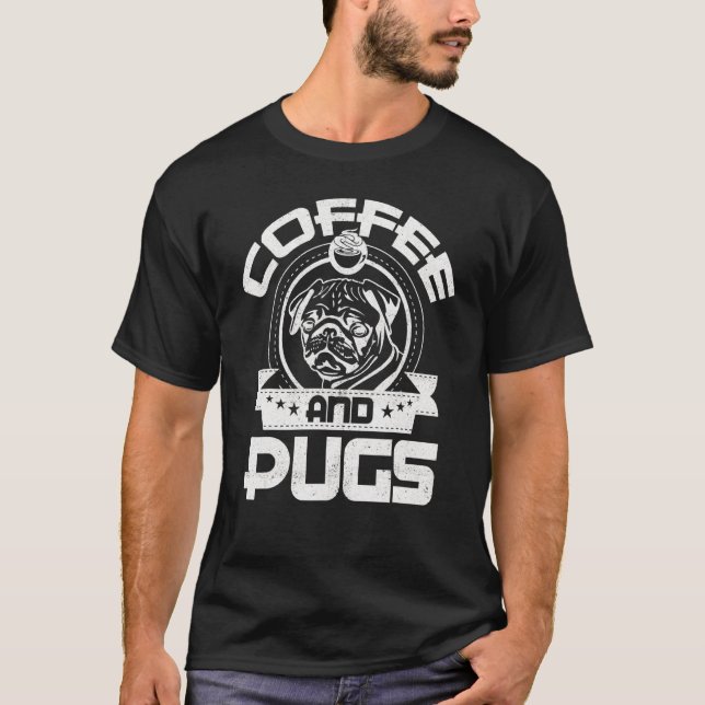 Kaffe Och Mops Kaffe Drickande Husdjur Hund Ägare T Shirt (Framsida)