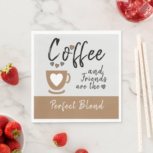 Kaffe och perfekt blandas brunt pappersservett (Insitu)