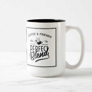 Kaffe och vänner gör den perfekta blandningen Två-Tonad mugg