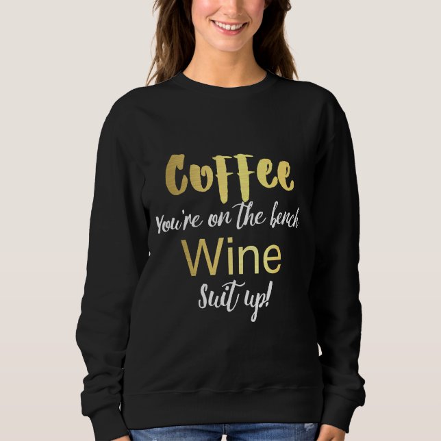 Kaffe på Bench Vin Kostym uppåt T Shirt (Framsida)