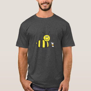 Kaffe som dricker bi med Kopp-koffein Buzek T Shirt