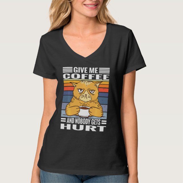 Kaffe som säger Ge me Kaffe och ingen får H T Shirt (Framsida)